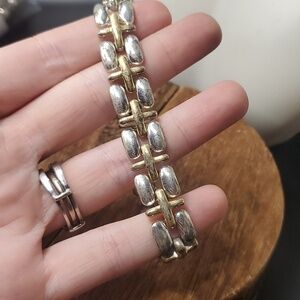B3201 Liz claiborne estate‎ tracks bracelet